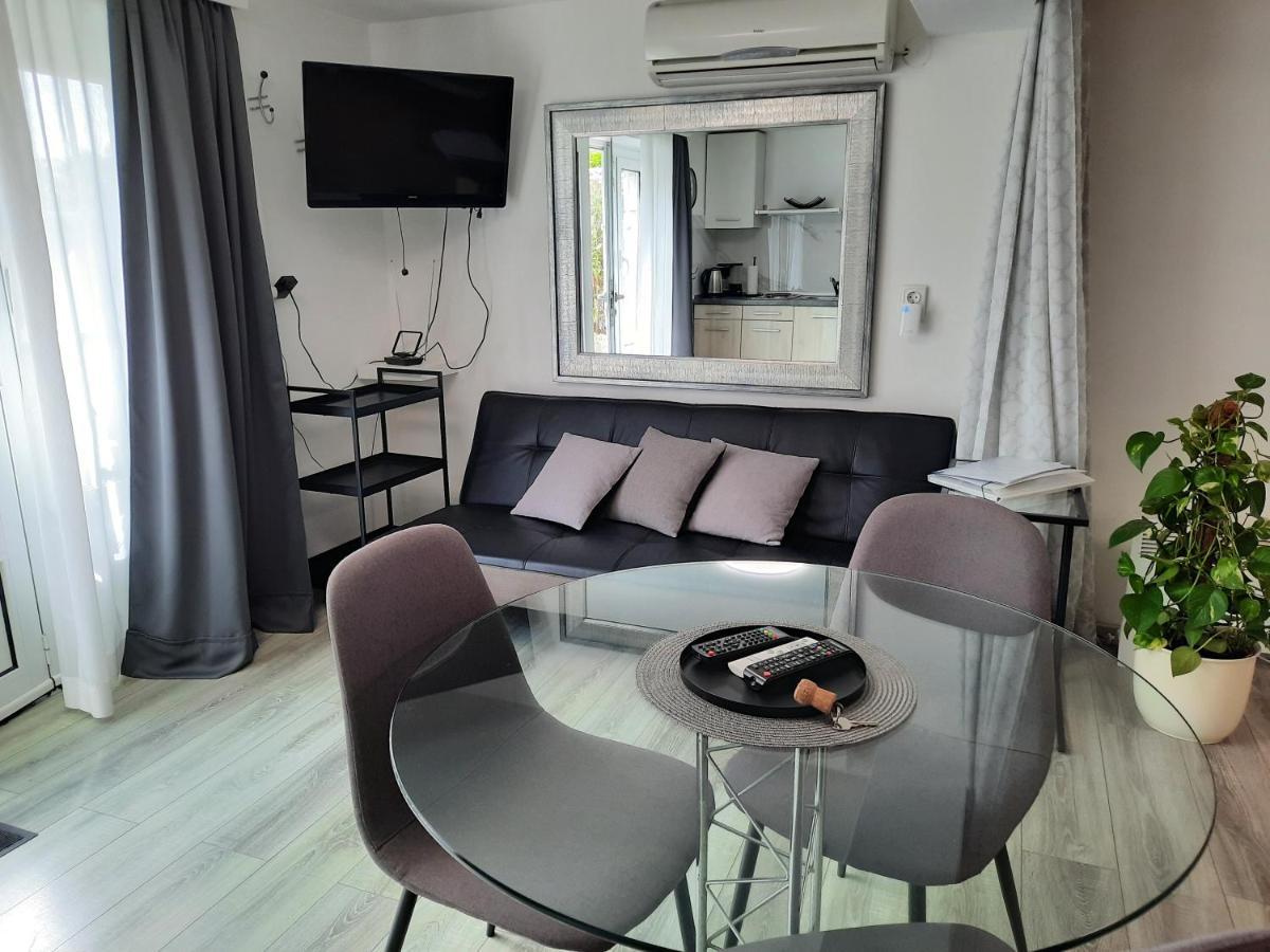 Apartments Anita Crikvenica Kültér fotó