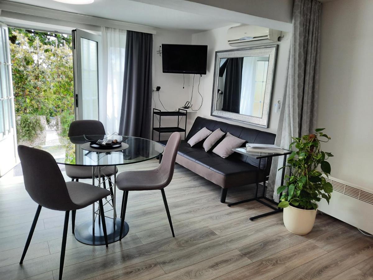 Apartments Anita Crikvenica Kültér fotó